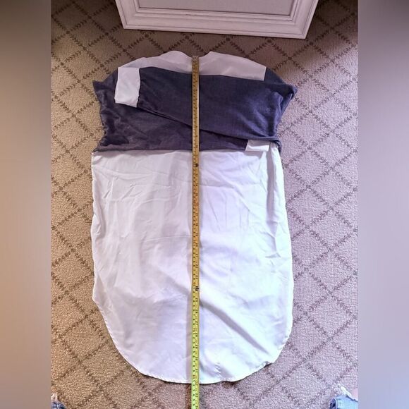 White long sleeved tunic with faux gray V neck overlay with cross NWOT L - Picture 10 of 11